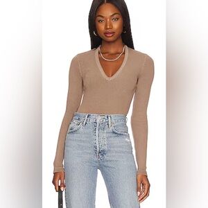 AGOLDE Tavi Ribbed Deep V Neck Long Sleeve Beige Bodysuit Size Small EUC